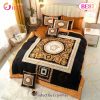 Versace Hot Luxury Brand Logo High-End Bedding Sets Lv Bedroom Decor Thanksgiving Decorations For Home Best Luxury Bed Sets Versace Hot Luxury Brand Logo High-End Bedding Sets Lv Bedroom Decor Thanksgiving Decorations For Home Best Luxury Bed Sets