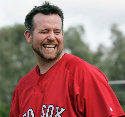 The Yankees have hired former All-Star Casey as their new hitting coach.