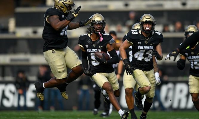 Show Your Support for the Colorado Buffaloes with a Comfortable and Stylish hoodie