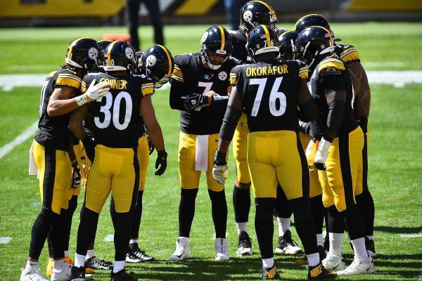 Pittsburgh Steelers Hoodie: Stay Cozy and Show Your Steelers Pride!